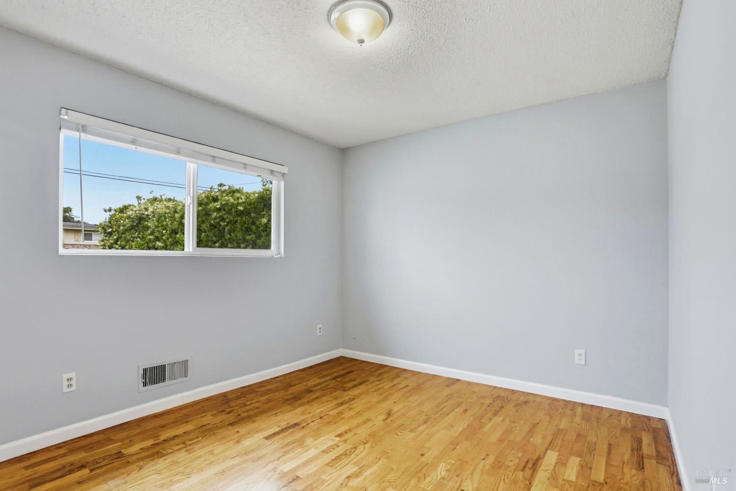 Detail Gallery Image 10 of 28 For 228 Michael Dr, –,  CA 93933 - 3 Beds | 2 Baths