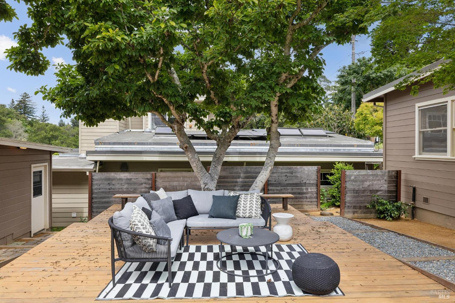 Detail Gallery Image 35 of 47 For 3 Stetson Ave, Corte Madera,  CA 94925 - 3 Beds | 2 Baths