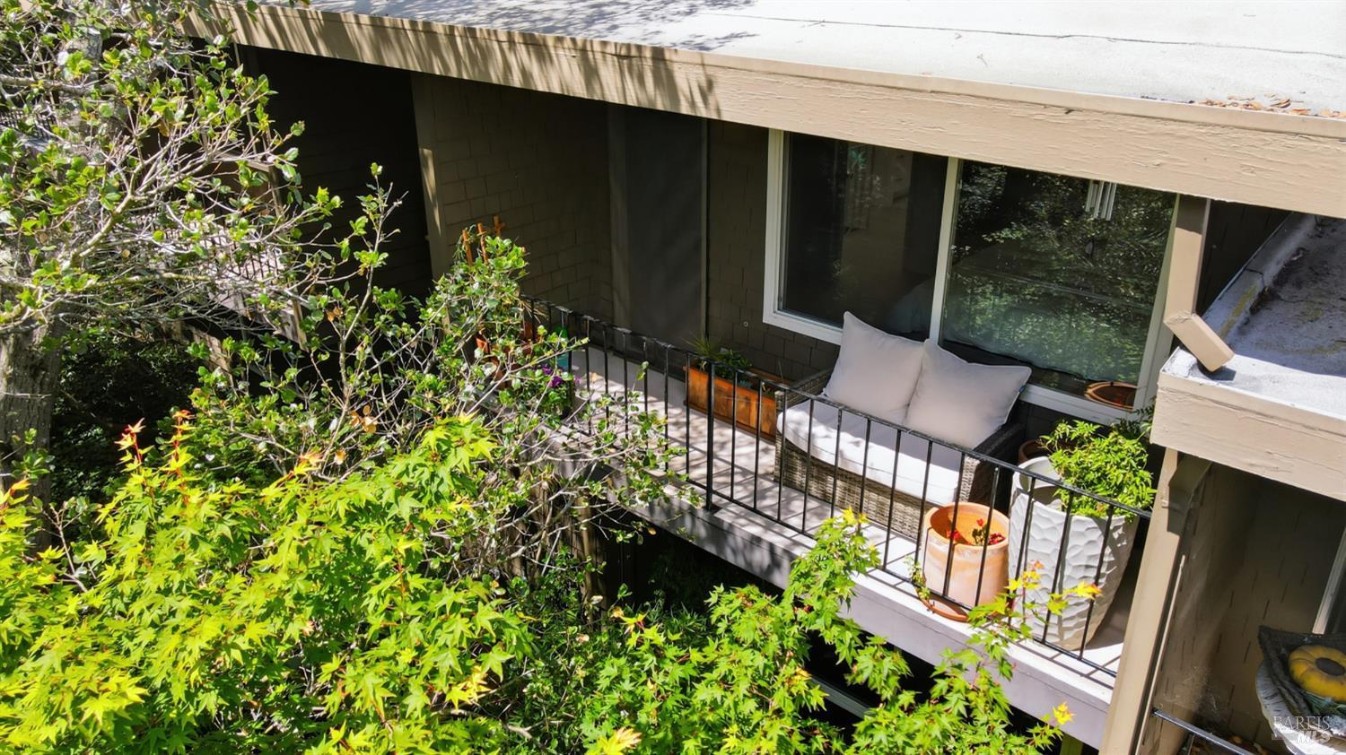 Detail Gallery Image 27 of 34 For 1411 Casa Buena Dr #46,  Corte Madera,  CA 94925 - 2 Beds | 1 Baths