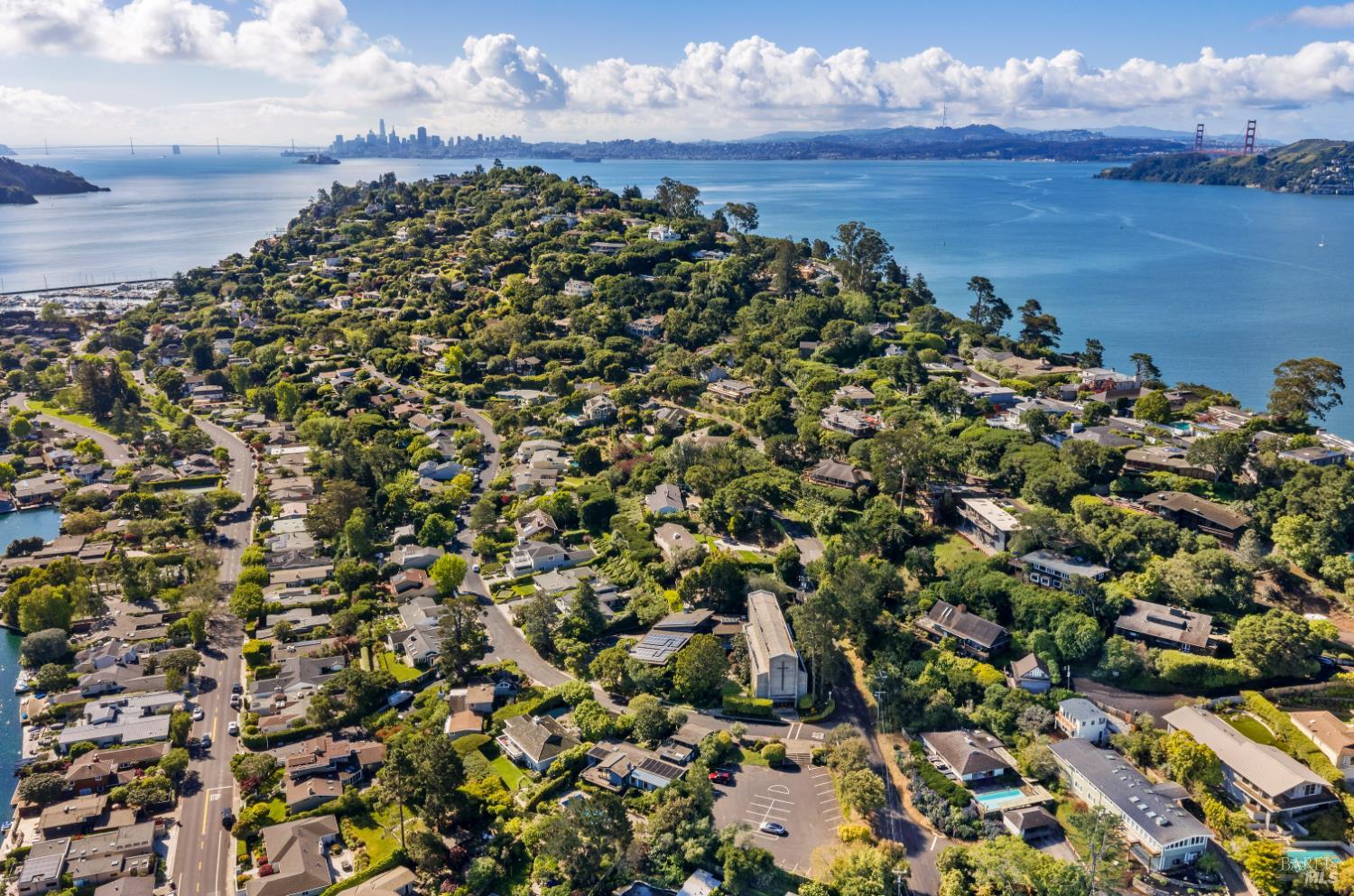 Detail Gallery Image 37 of 39 For 2 Tamalpais Ave, Belvedere,  CA 94920 - 2 Beds | 2 Baths