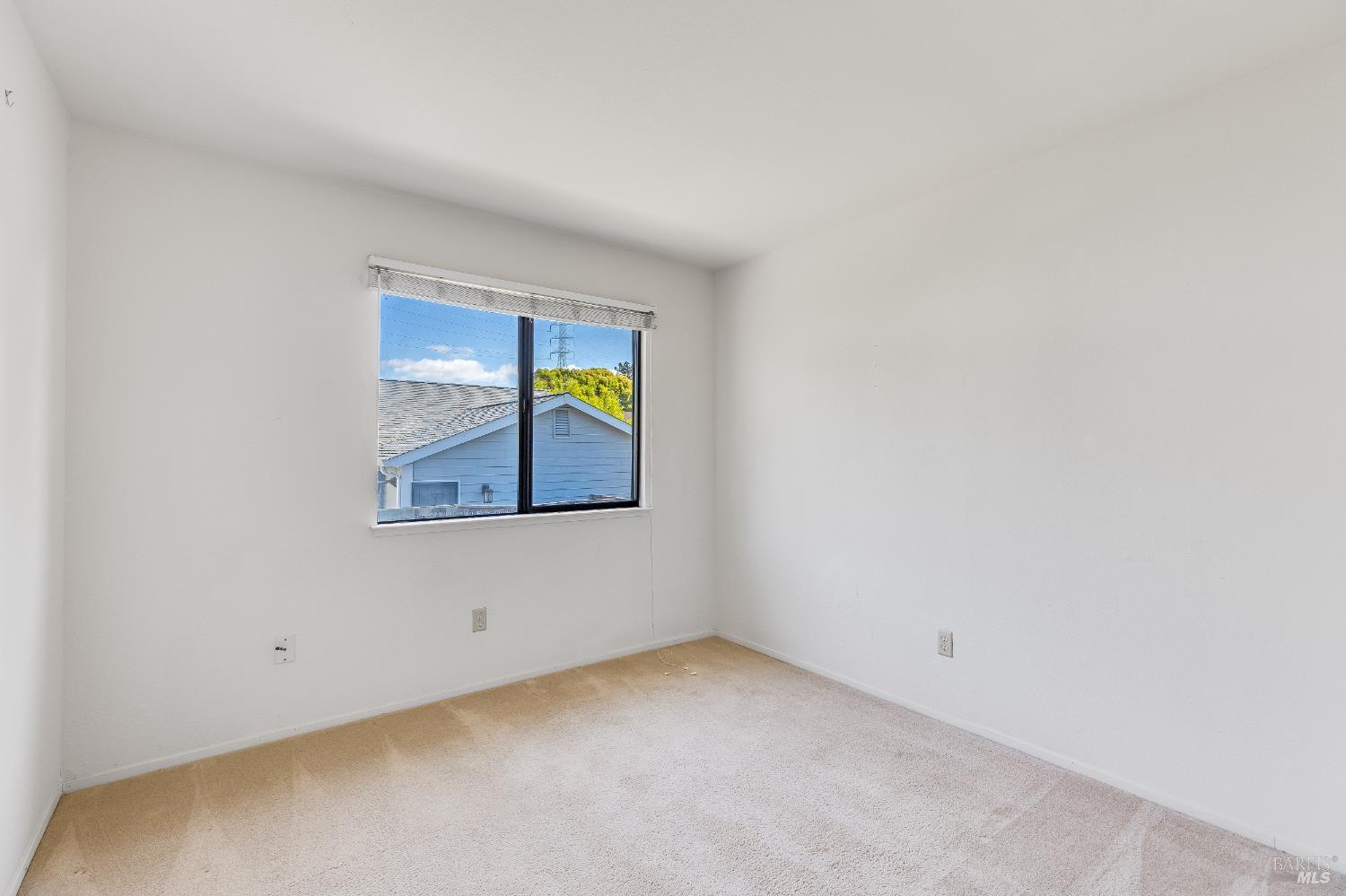 Detail Gallery Image 41 of 70 For 391 Valley Oak Ln, Vallejo,  CA 94591 - 4 Beds | 3 Baths