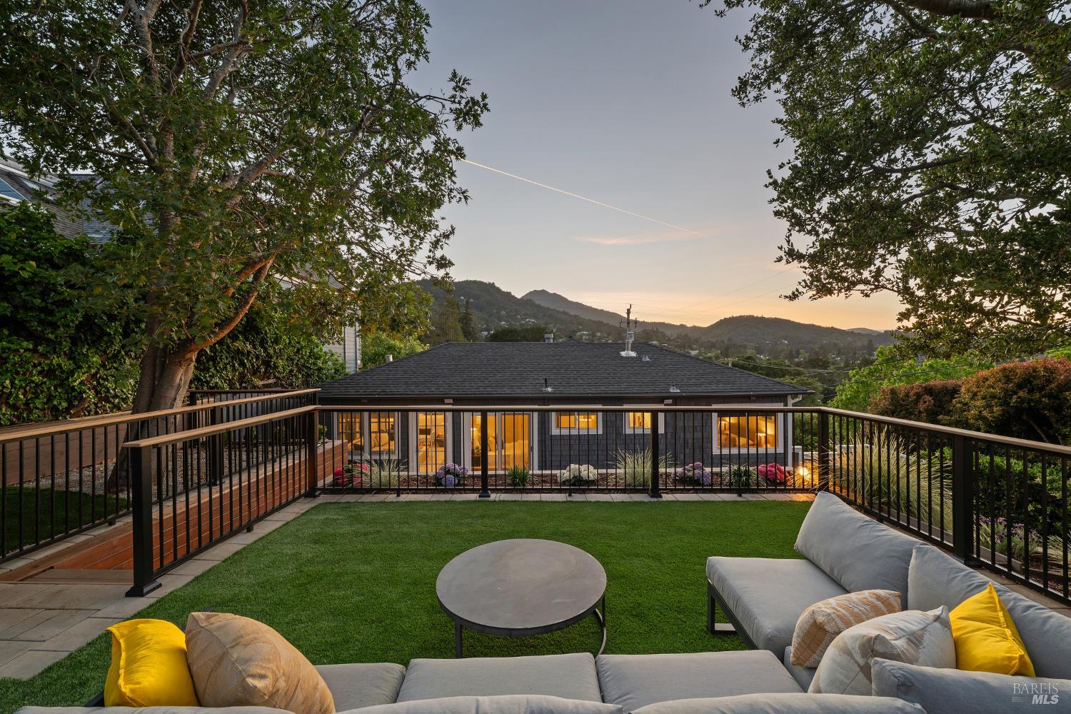 Detail Gallery Image 43 of 48 For 248 Sausalito St, Corte Madera,  CA 94925 - 4 Beds | 3 Baths