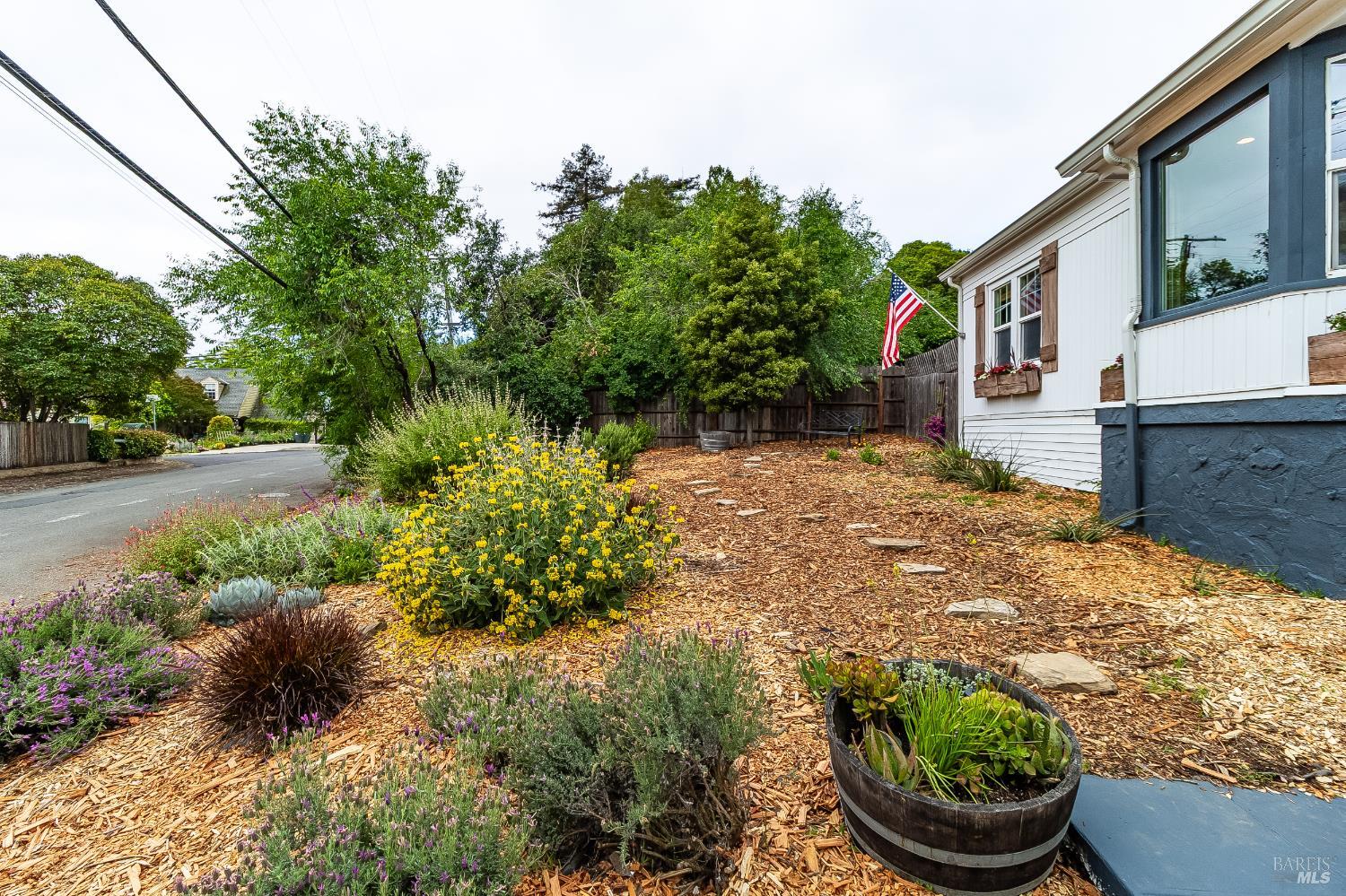 Detail Gallery Image 19 of 85 For 122 Fleming Ave, Vallejo,  CA 94590 - 3 Beds | 1 Baths