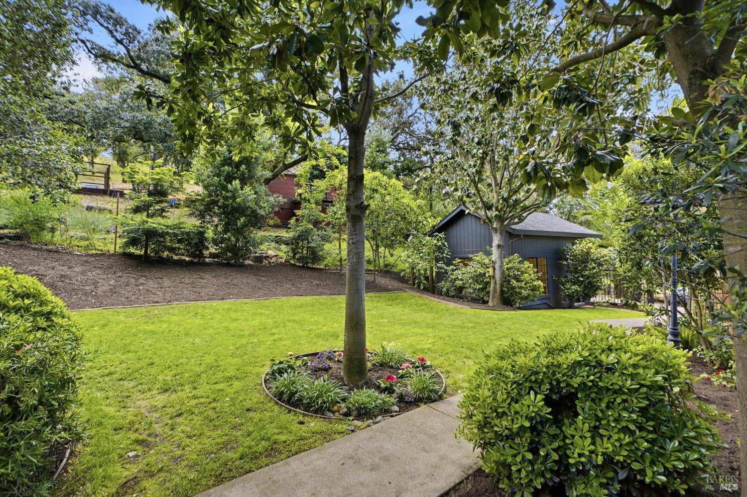 Detail Gallery Image 20 of 25 For 30 Glen Rd, Novato,  CA 94945 - 3 Beds | 2 Baths