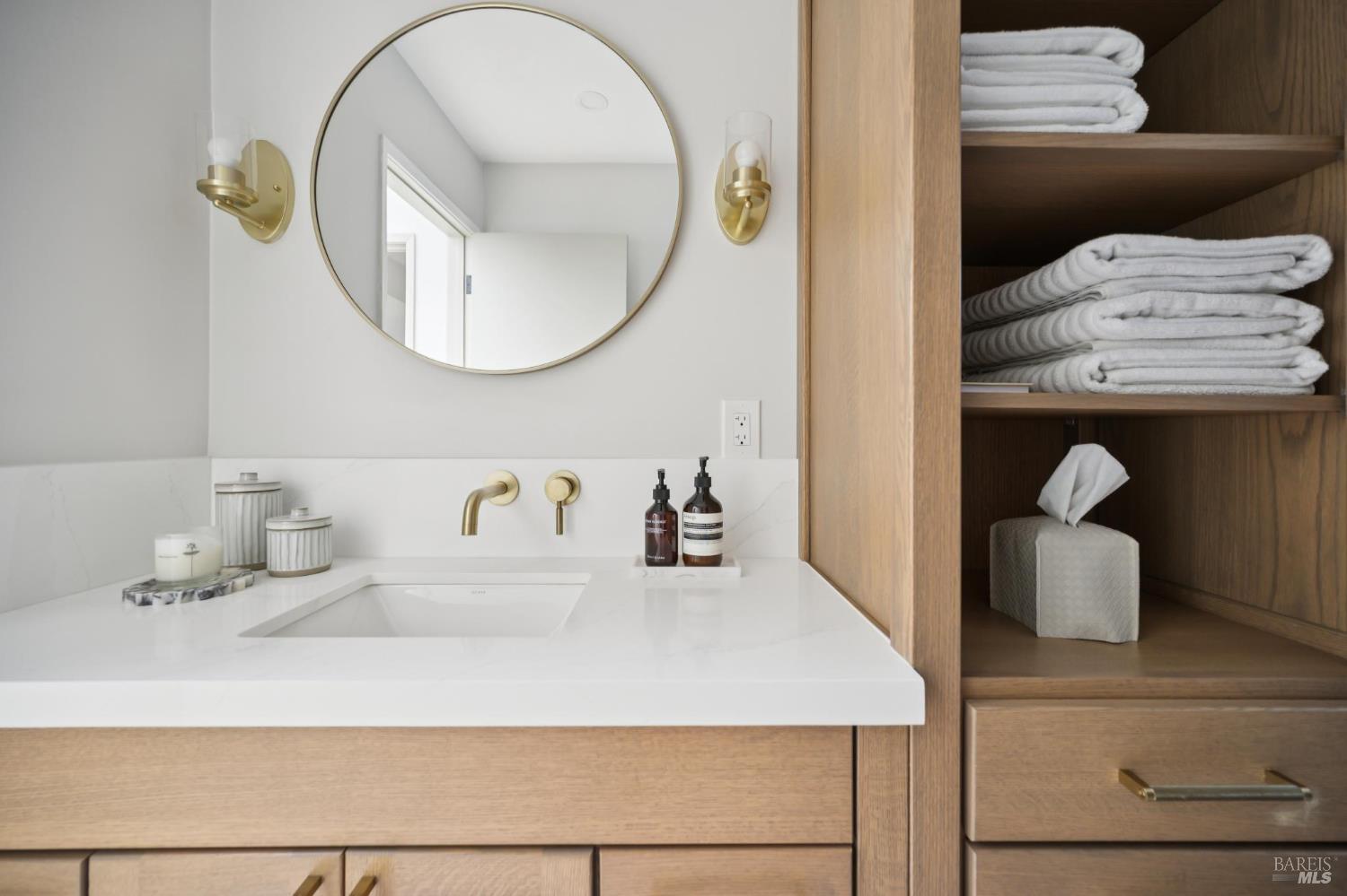 Detail Gallery Image 32 of 51 For 14 Mount Wittenburg Ct, San Rafael,  CA 94903 - 3 Beds | 2 Baths