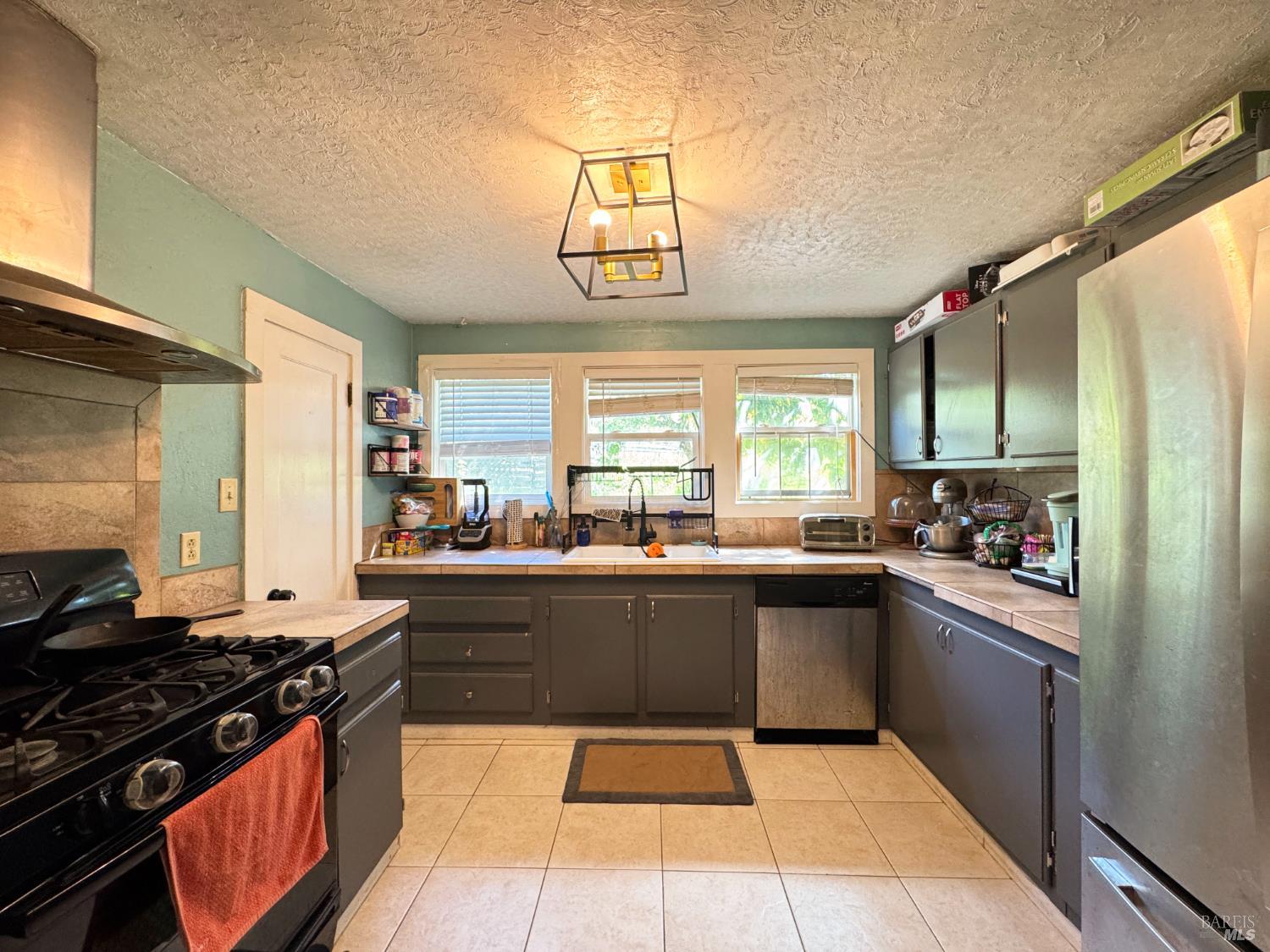 Detail Gallery Image 64 of 78 For 4400 Lake Ridge Dr, Ukiah,  CA 95482 - 3 Beds | 2 Baths