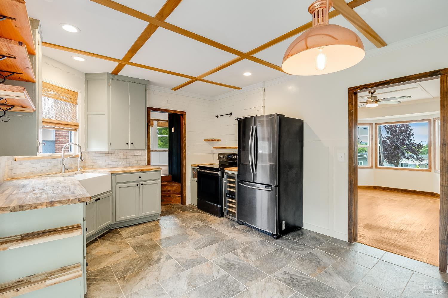 Detail Gallery Image 32 of 85 For 122 Fleming Ave, Vallejo,  CA 94590 - 3 Beds | 1 Baths