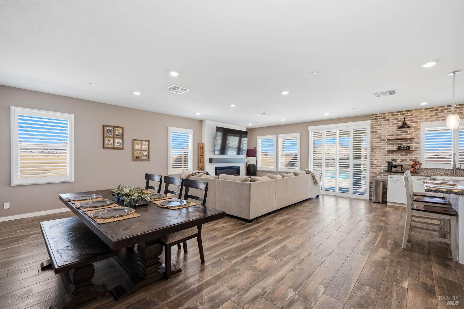 Detail Gallery Image 26 of 60 For 44520 Freer Way, Lancaster,  CA 93536 - 5 Beds | 2 Baths