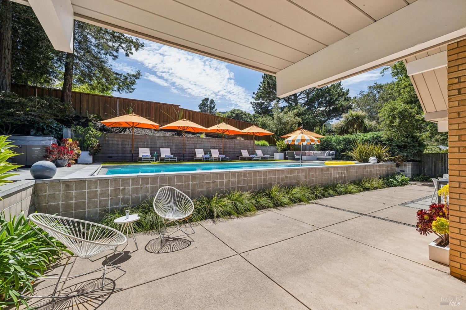 Detail Gallery Image 30 of 51 For 1349 Idylberry Rd, San Rafael,  CA 94903 - 5 Beds | 2 Baths