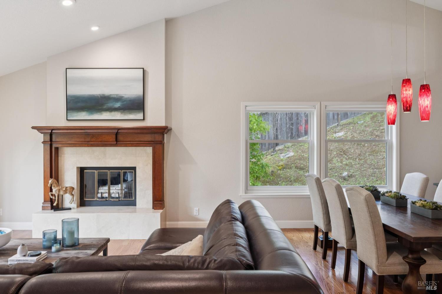 Detail Gallery Image 6 of 74 For 1158 Highland Dr, Novato,  CA 94949 - 4 Beds | 3 Baths