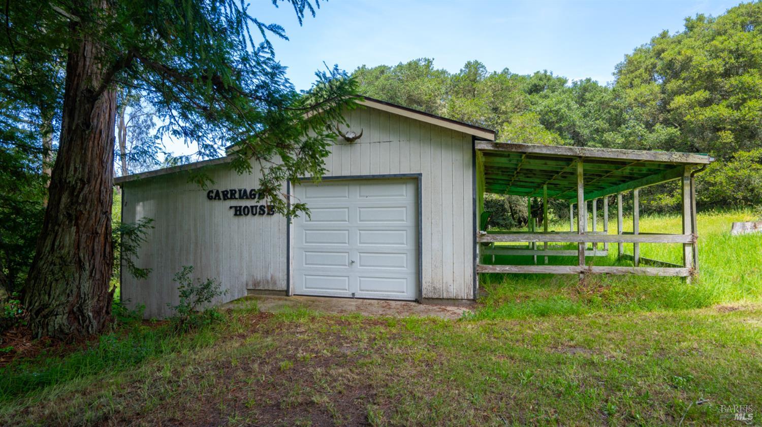 Detail Gallery Image 18 of 68 For 8099 Yule Tree Ln, Sebastopol,  CA 95472 - 5 Beds | 3/1 Baths