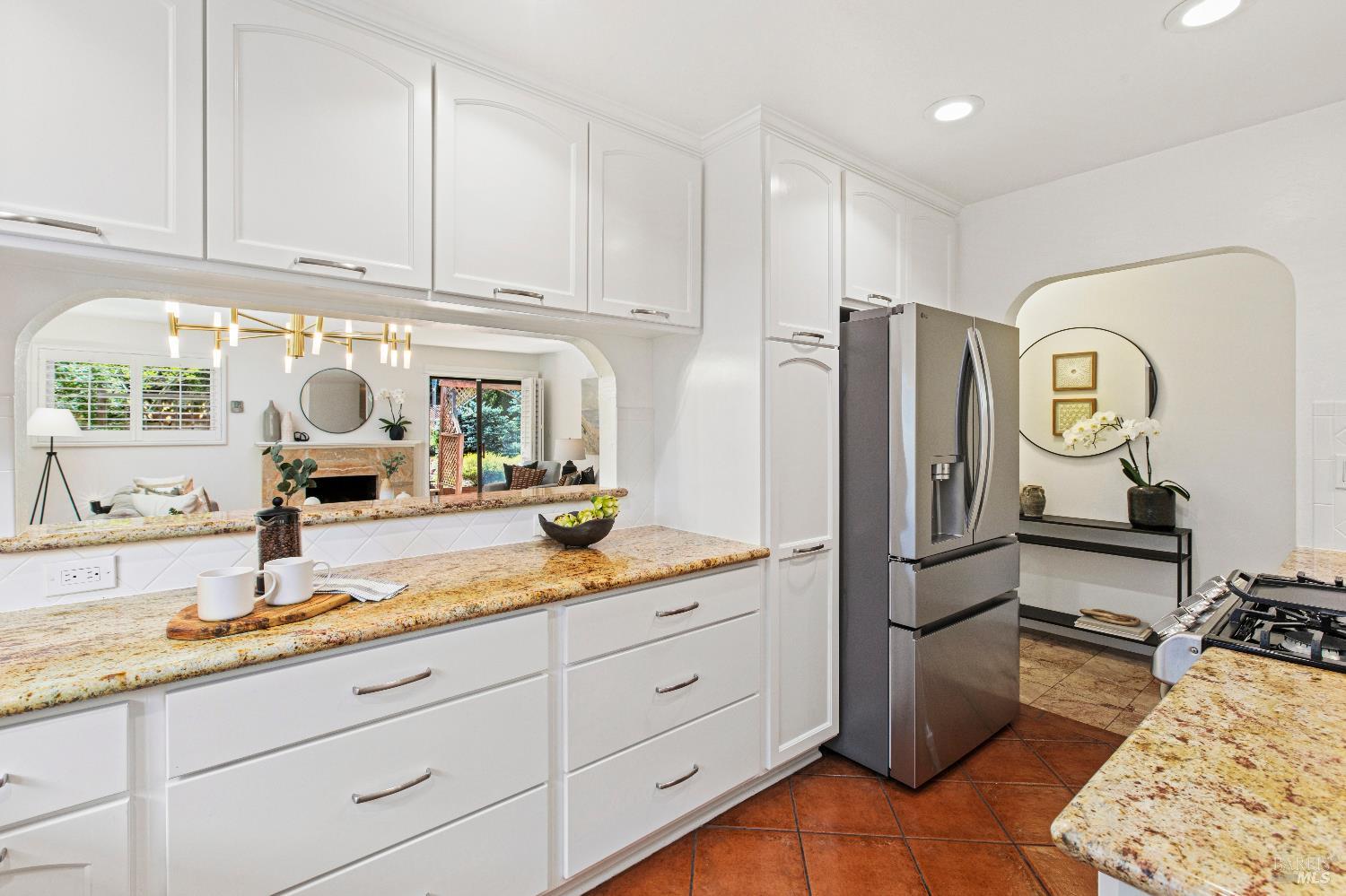 Detail Gallery Image 16 of 48 For 145 Irwin St, San Rafael,  CA 94901 - 3 Beds | 2 Baths