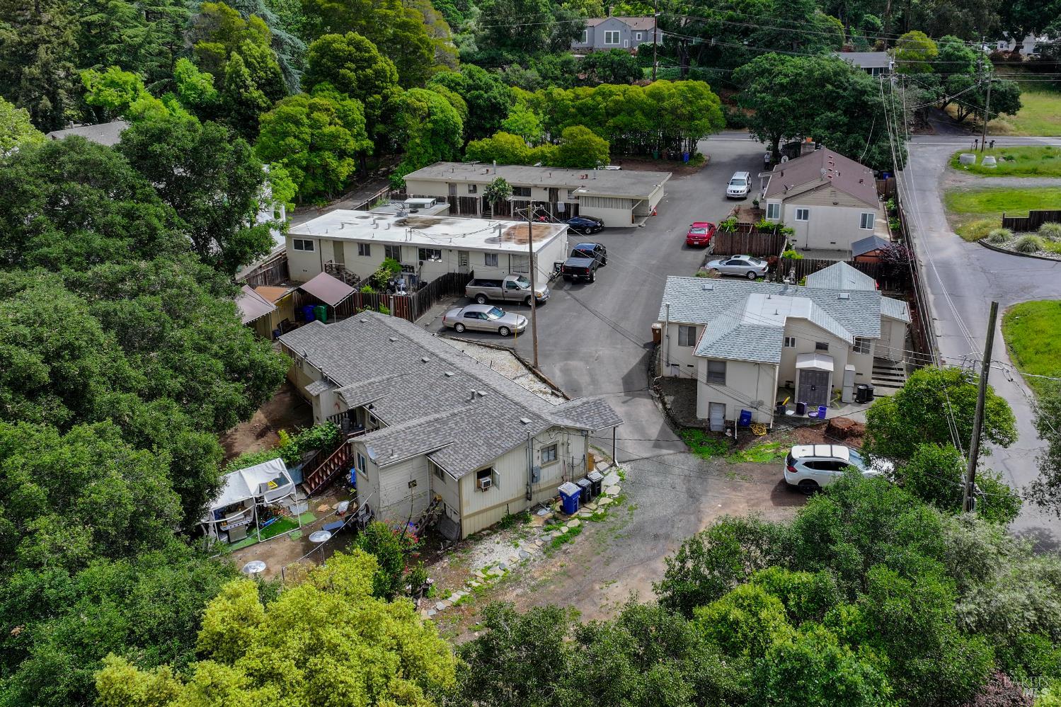 Detail Gallery Image 2 of 9 For 1577 Silverado Trl, Napa,  CA 94559 - – Beds | – Baths