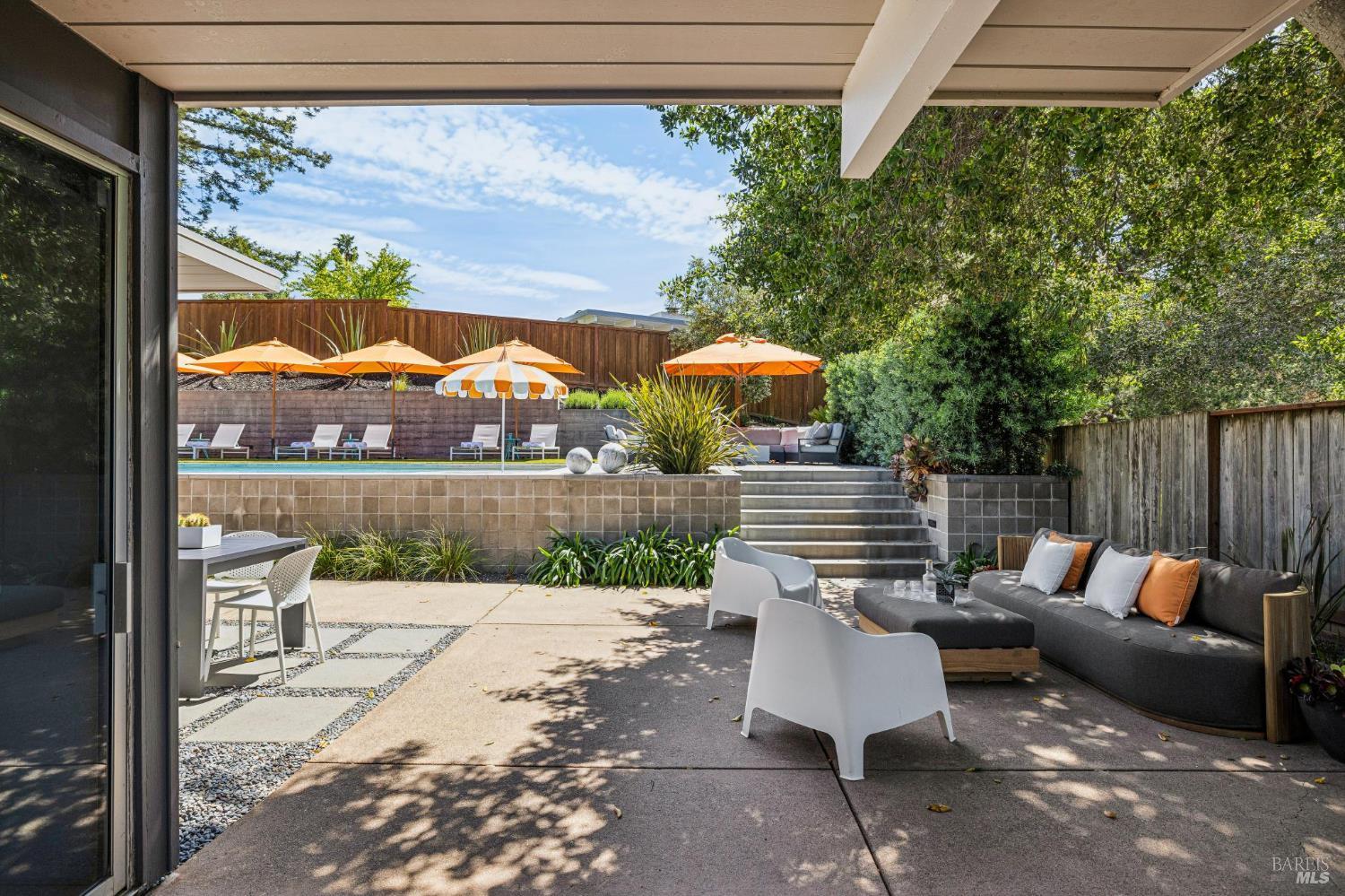 Detail Gallery Image 41 of 51 For 1349 Idylberry Rd, San Rafael,  CA 94903 - 5 Beds | 2 Baths