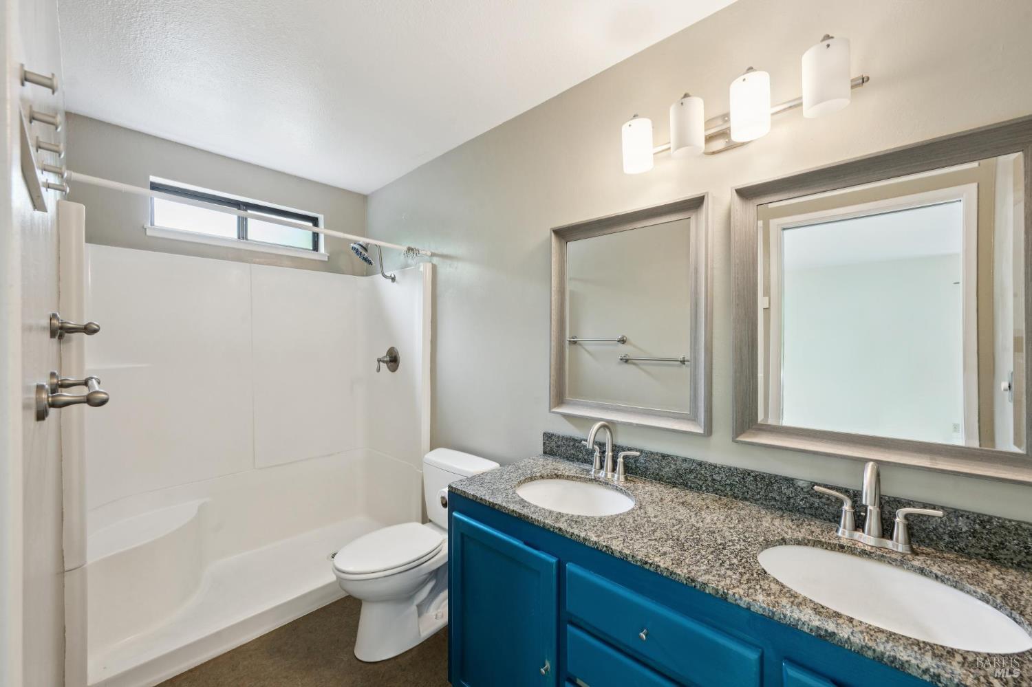 Detail Gallery Image 41 of 84 For 8610 Graton Rd, Sebastopol,  CA 95472 - 3 Beds | 3 Baths