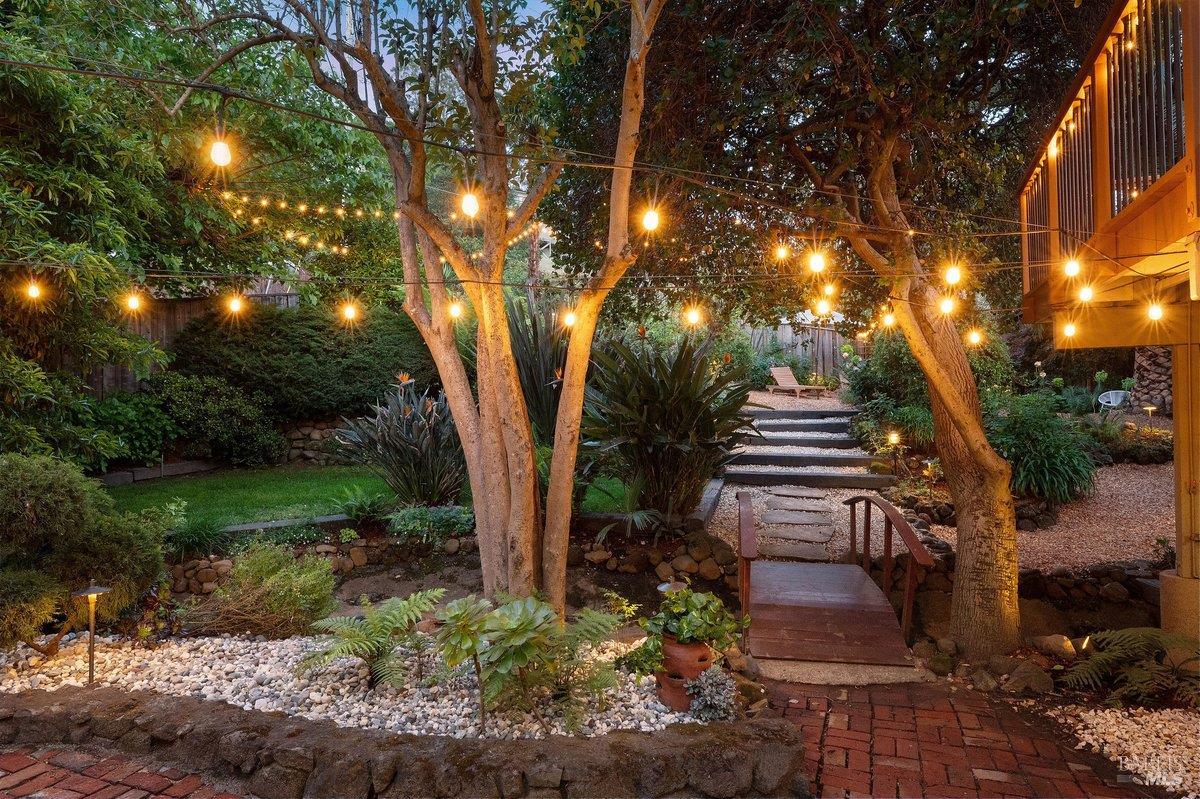 Detail Gallery Image 43 of 49 For 261 Glen Park Ave, San Rafael,  CA 94901 - 3 Beds | 3 Baths