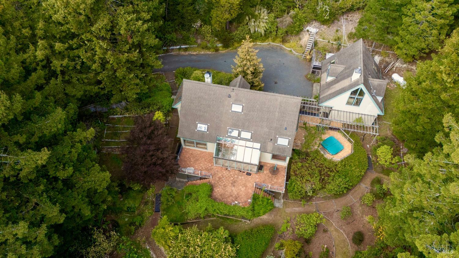 Detail Gallery Image 4 of 42 For 33100 Frog Pond Rd, Little River_1,  CA 95456 - 3 Beds | 3 Baths