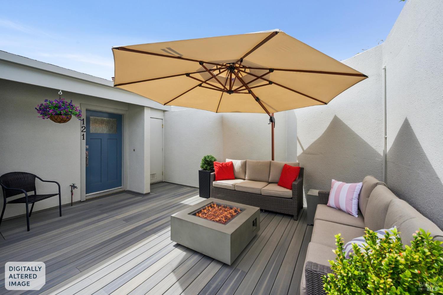 Detail Gallery Image 4 of 62 For 121 Red Hill Cir, Belvedere Tiburon,  CA 94920 - 3 Beds | 2/1 Baths