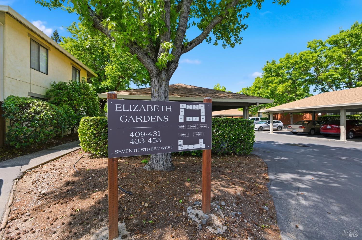 451 7th Street W photo 2