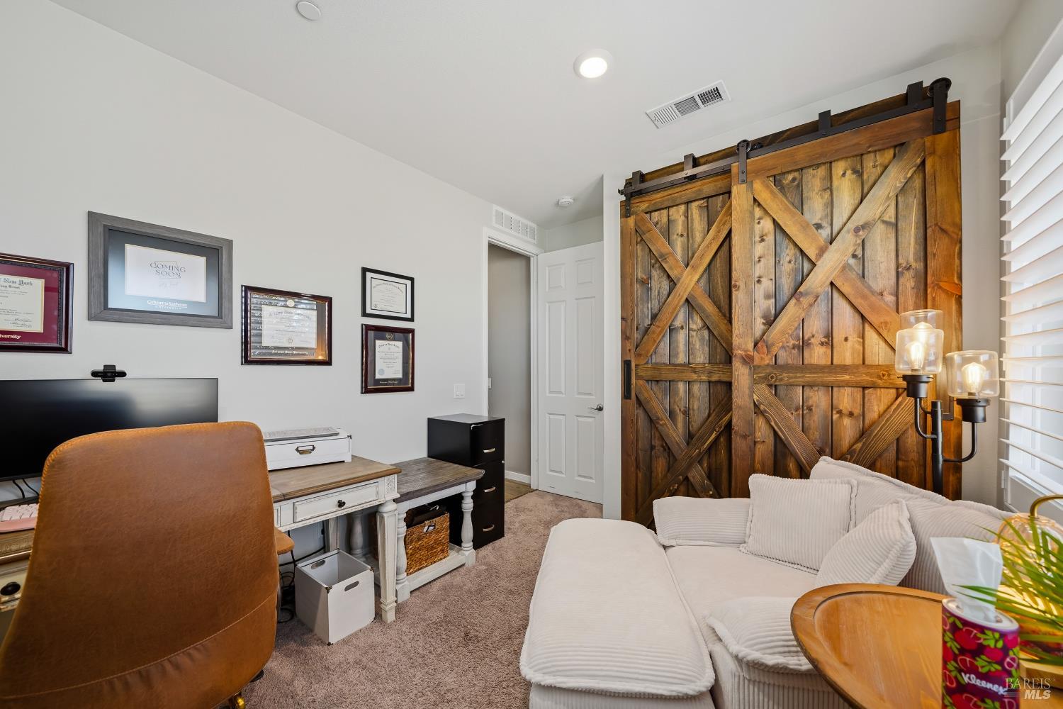 Detail Gallery Image 9 of 60 For 44520 Freer Way, Lancaster,  CA 93536 - 5 Beds | 2 Baths