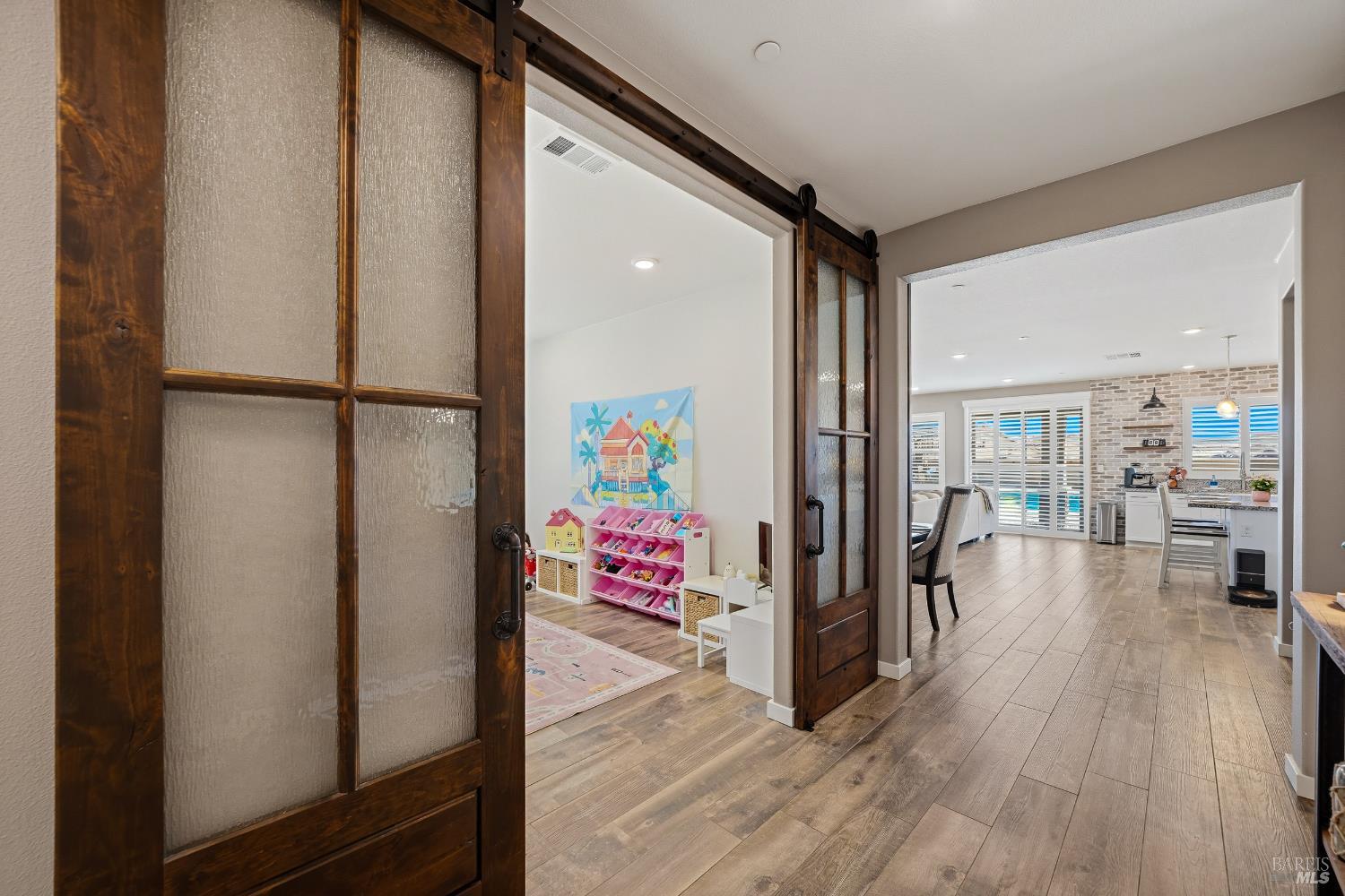 Detail Gallery Image 15 of 60 For 44520 Freer Way, Lancaster,  CA 93536 - 5 Beds | 2 Baths