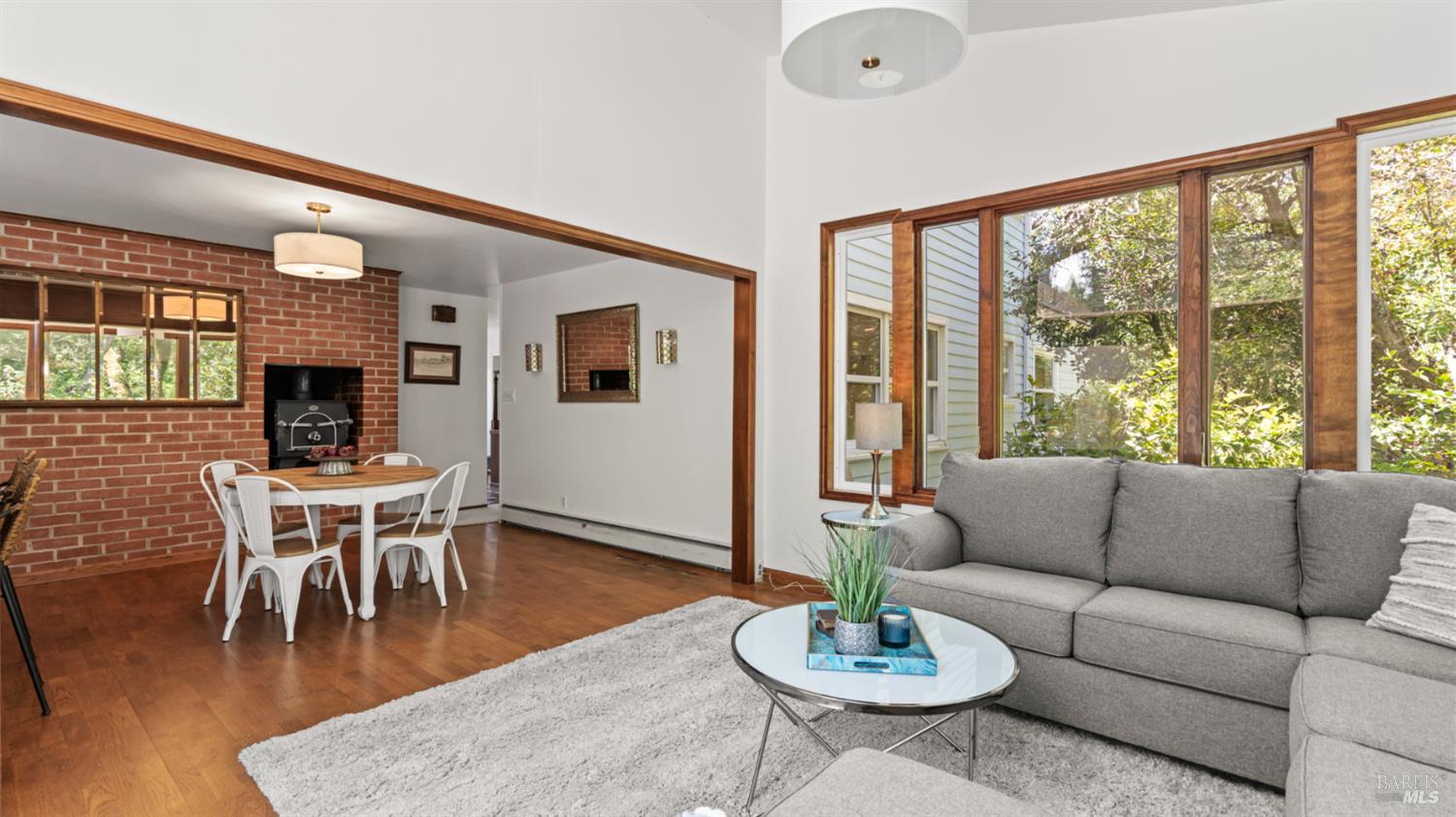 Detail Gallery Image 41 of 68 For 8099 Yule Tree Ln, Sebastopol,  CA 95472 - 5 Beds | 3/1 Baths