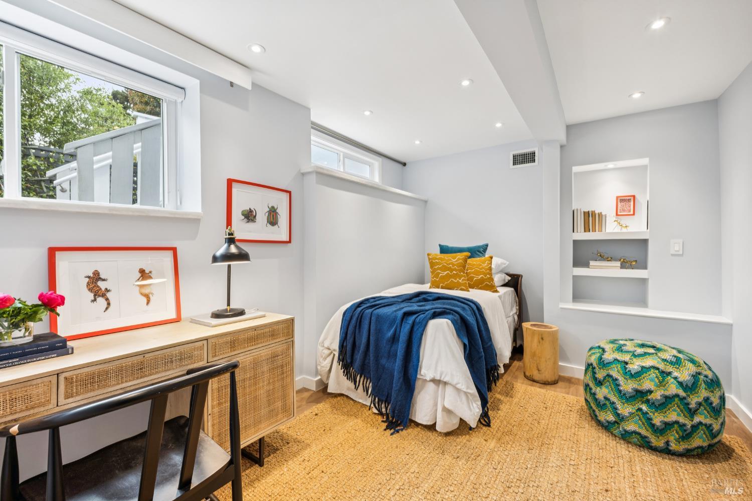 Detail Gallery Image 27 of 48 For 248 Sausalito St, Corte Madera,  CA 94925 - 4 Beds | 3 Baths