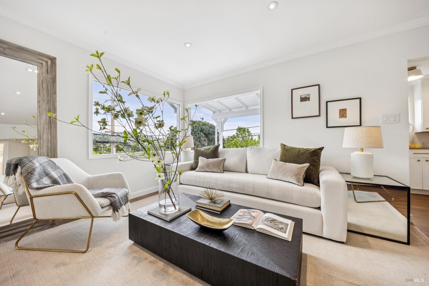 Detail Gallery Image 6 of 48 For 248 Sausalito St, Corte Madera,  CA 94925 - 4 Beds | 3 Baths