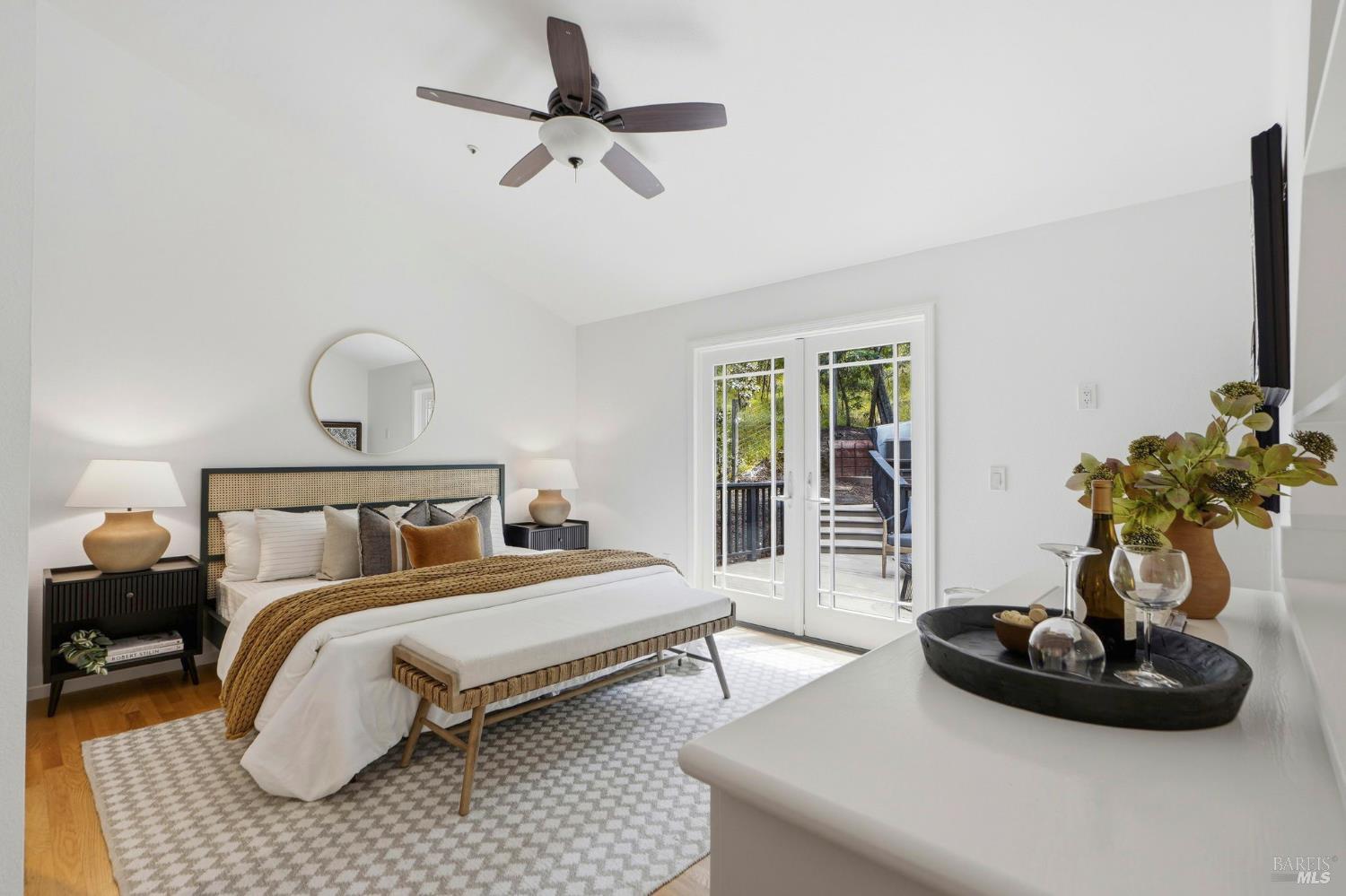 Detail Gallery Image 14 of 25 For 30 Glen Rd, Novato,  CA 94945 - 3 Beds | 2 Baths