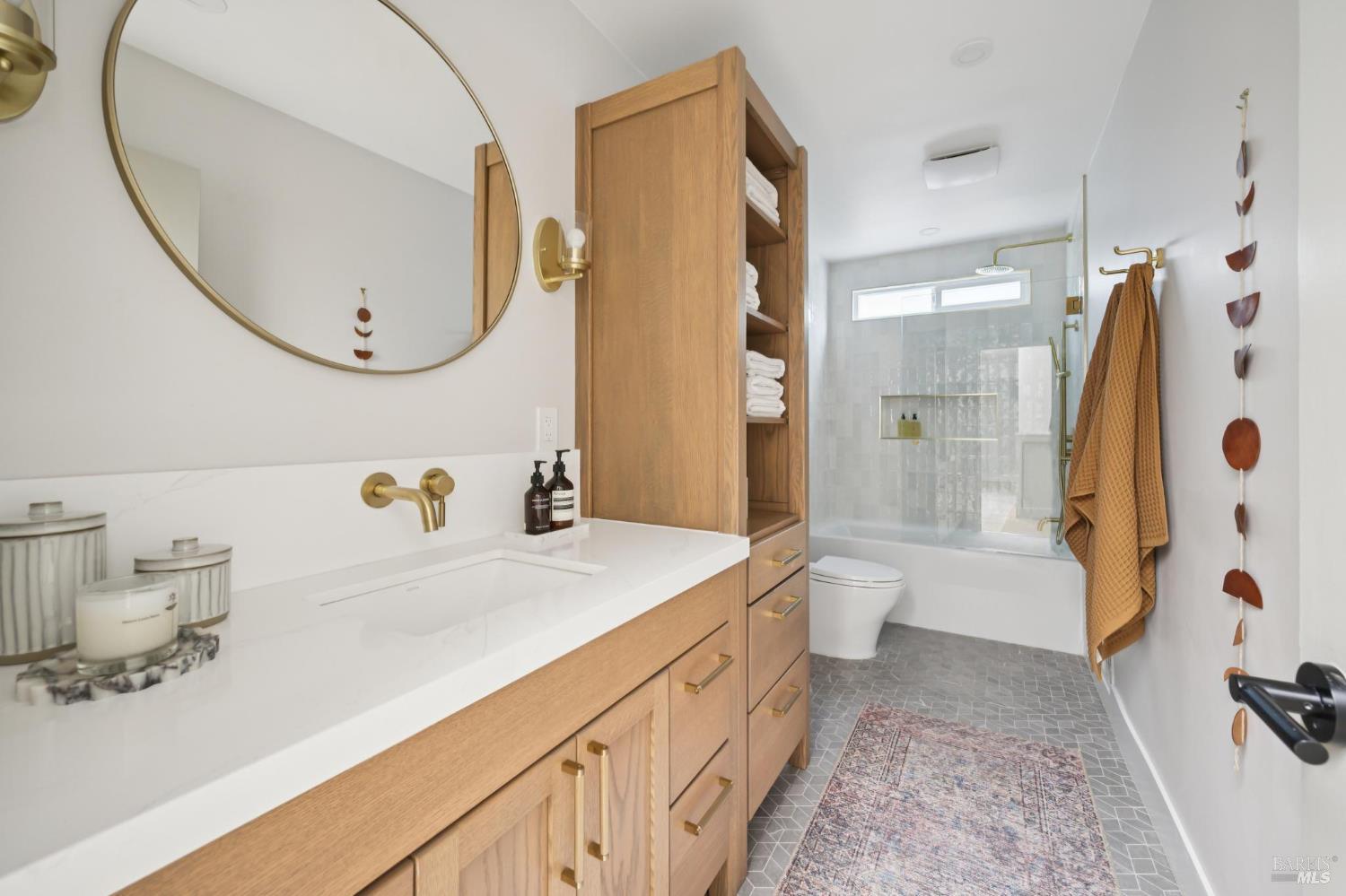 Detail Gallery Image 31 of 51 For 14 Mount Wittenburg Ct, San Rafael,  CA 94903 - 3 Beds | 2 Baths