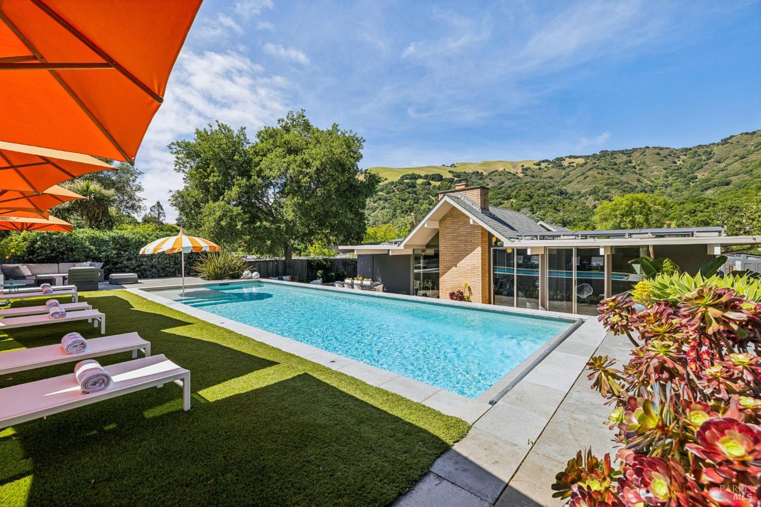 Detail Gallery Image 46 of 51 For 1349 Idylberry Rd, San Rafael,  CA 94903 - 5 Beds | 2 Baths