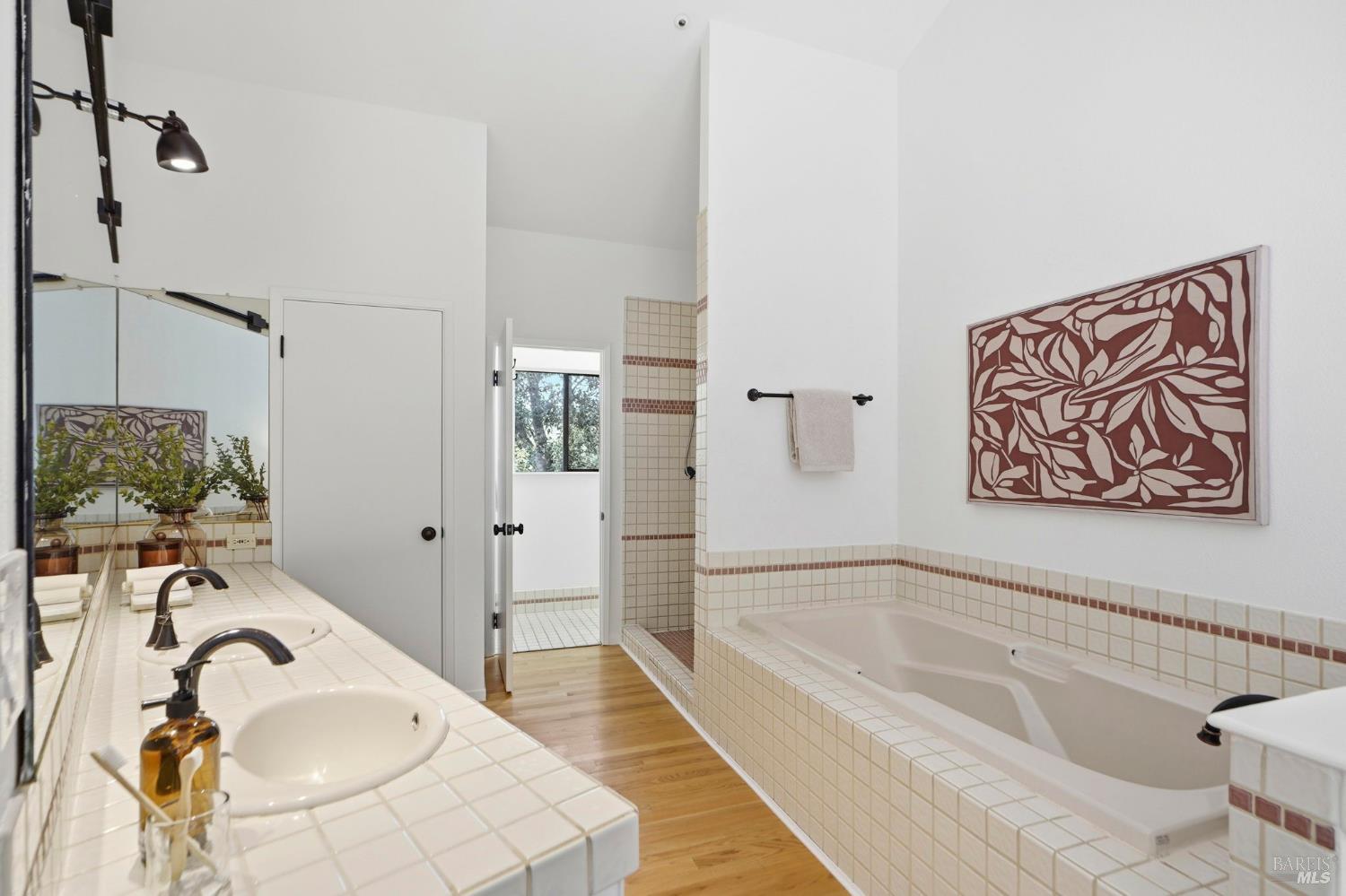 Detail Gallery Image 15 of 25 For 30 Glen Rd, Novato,  CA 94945 - 3 Beds | 2 Baths