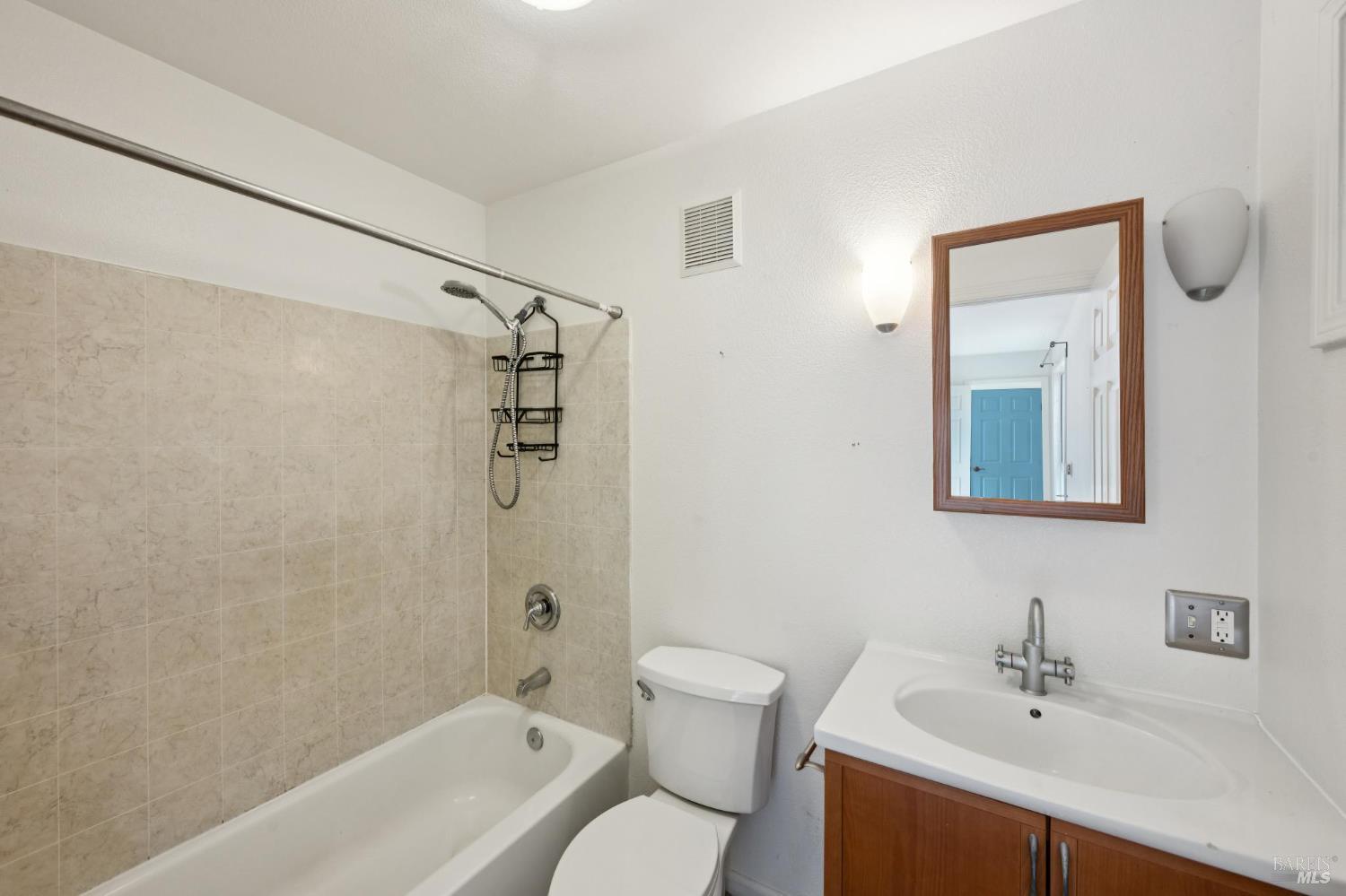 Detail Gallery Image 68 of 84 For 8610 Graton Rd, Sebastopol,  CA 95472 - 3 Beds | 3 Baths