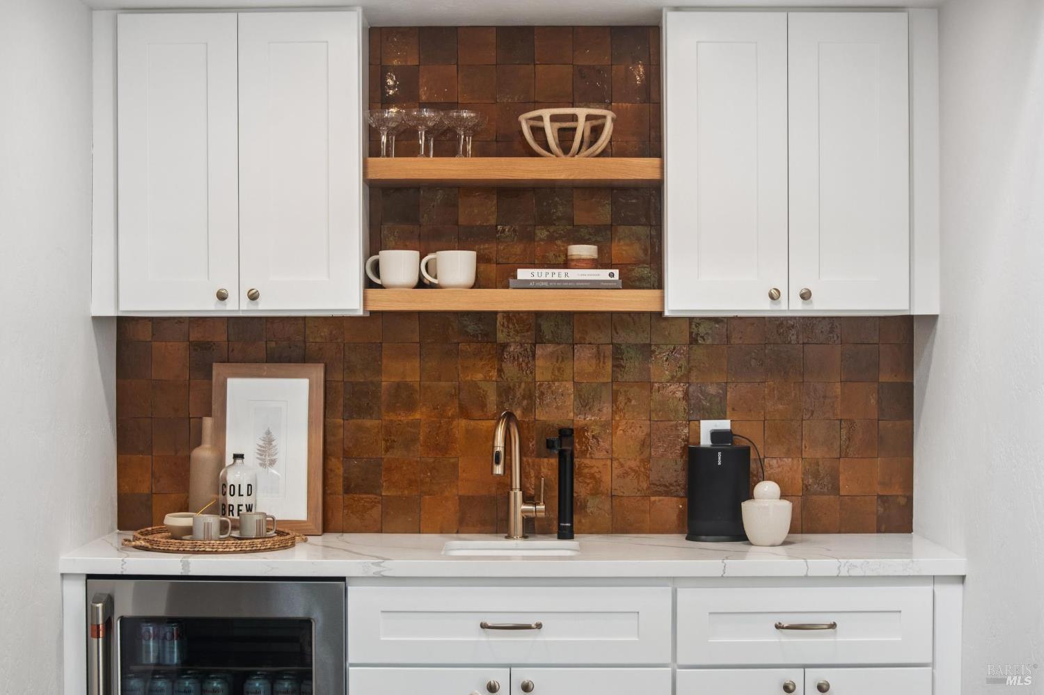 Detail Gallery Image 23 of 51 For 14 Mount Wittenburg Ct, San Rafael,  CA 94903 - 3 Beds | 2 Baths