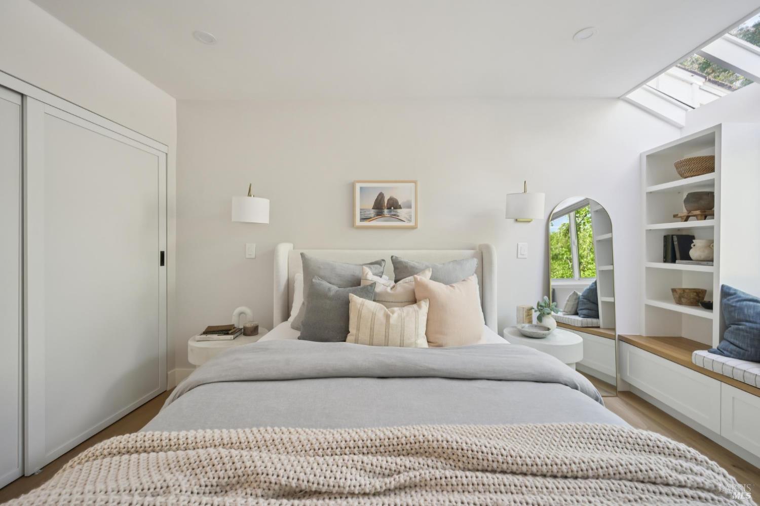 Detail Gallery Image 30 of 51 For 14 Mount Wittenburg Ct, San Rafael,  CA 94903 - 3 Beds | 2 Baths