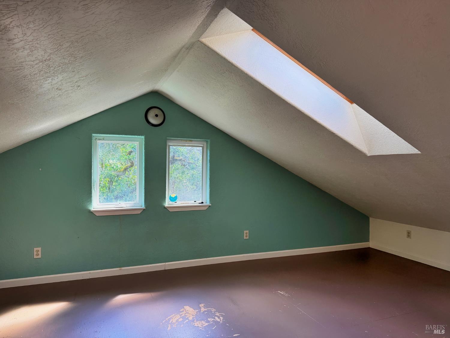 Detail Gallery Image 11 of 57 For 2501 Main Ranch Rd, Redwood Valley,  CA 95470 - 2 Beds | 1 Baths