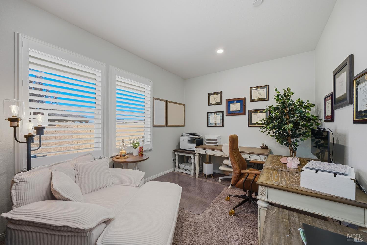 Detail Gallery Image 8 of 60 For 44520 Freer Way, Lancaster,  CA 93536 - 5 Beds | 2 Baths