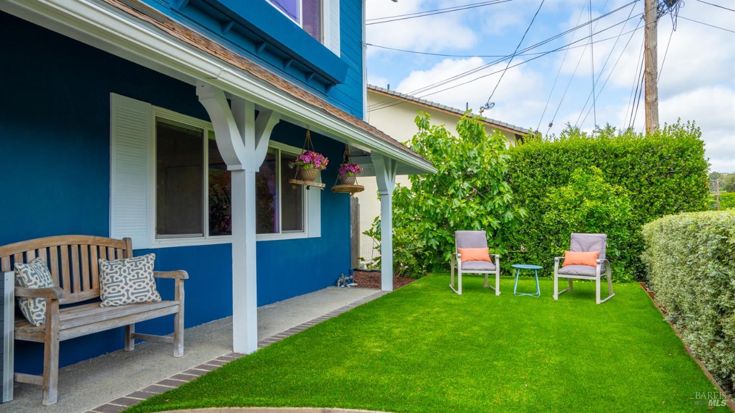 Detail Gallery Image 4 of 61 For 280 Devon Dr, San Rafael,  CA 94903 - 3 Beds | 3 Baths