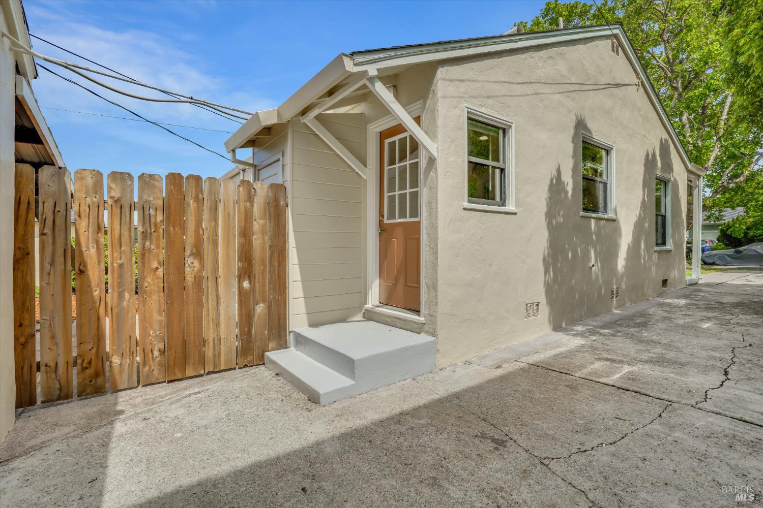 Detail Gallery Image 15 of 25 For 561 Cedar St, Vallejo,  CA 94591 - 3 Beds | 1 Baths