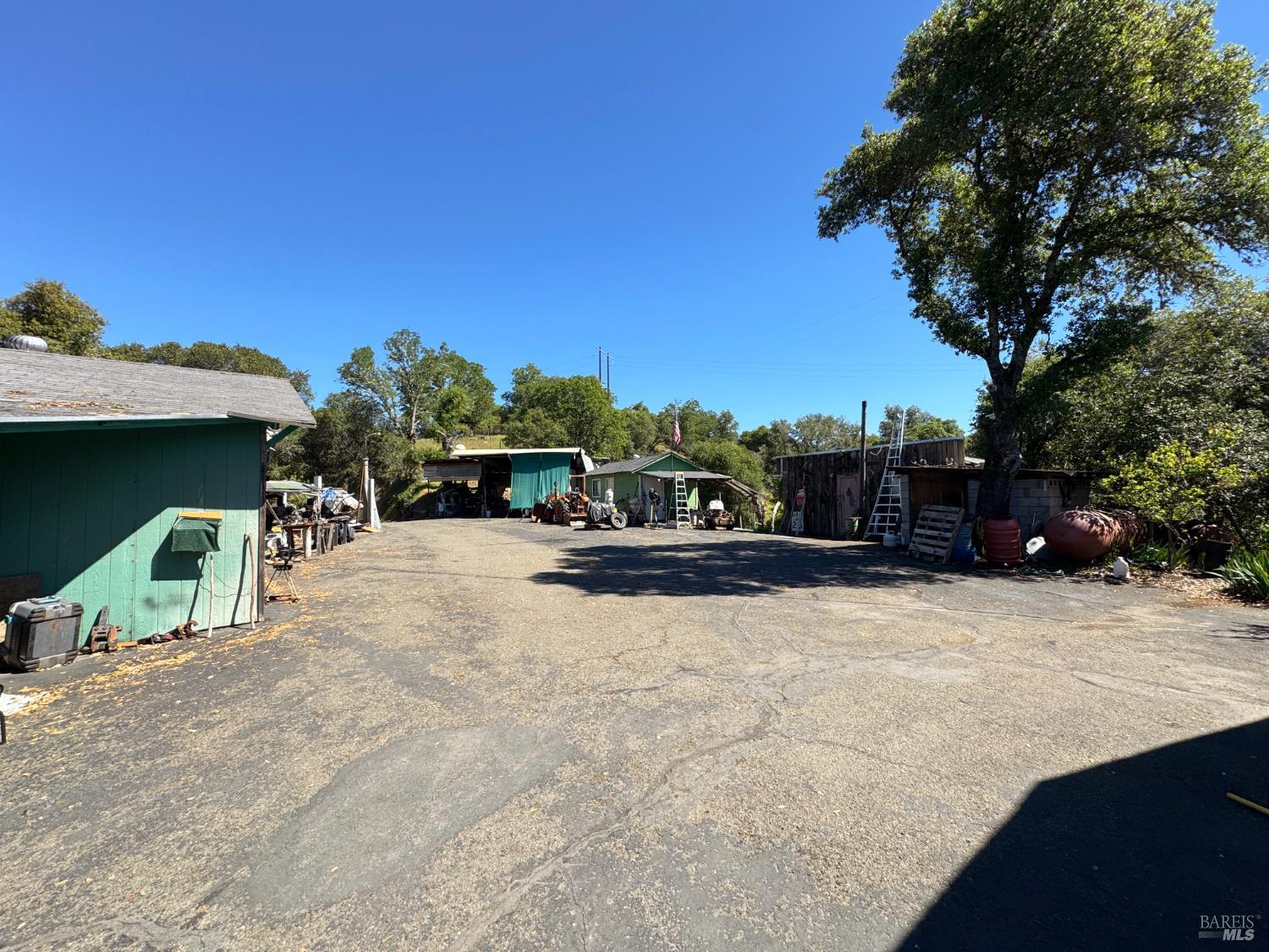 Detail Gallery Image 70 of 78 For 3997 Eastside Calpella Rd, Ukiah,  CA 95482 - 3 Beds | 2 Baths