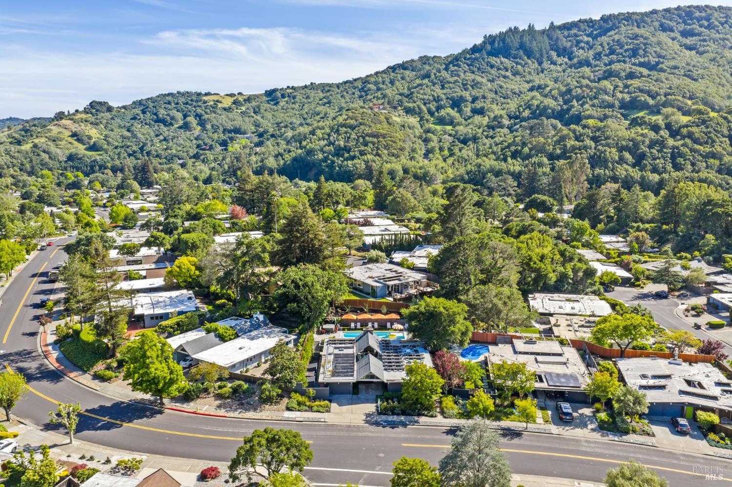 Detail Gallery Image 49 of 51 For 1349 Idylberry Rd, San Rafael,  CA 94903 - 5 Beds | 2 Baths