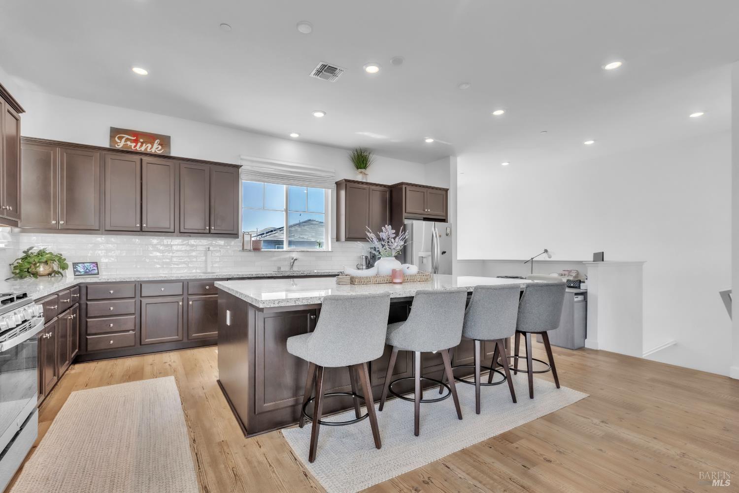 Detail Gallery Image 6 of 42 For 2292 Solace Vista Unkn, Fairfield,  CA 94533 - 3 Beds | 2 Baths