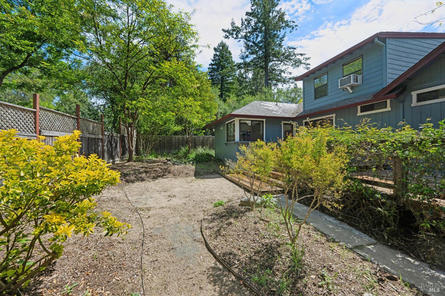 Detail Gallery Image 75 of 84 For 8610 Graton Rd, Sebastopol,  CA 95472 - 3 Beds | 3 Baths