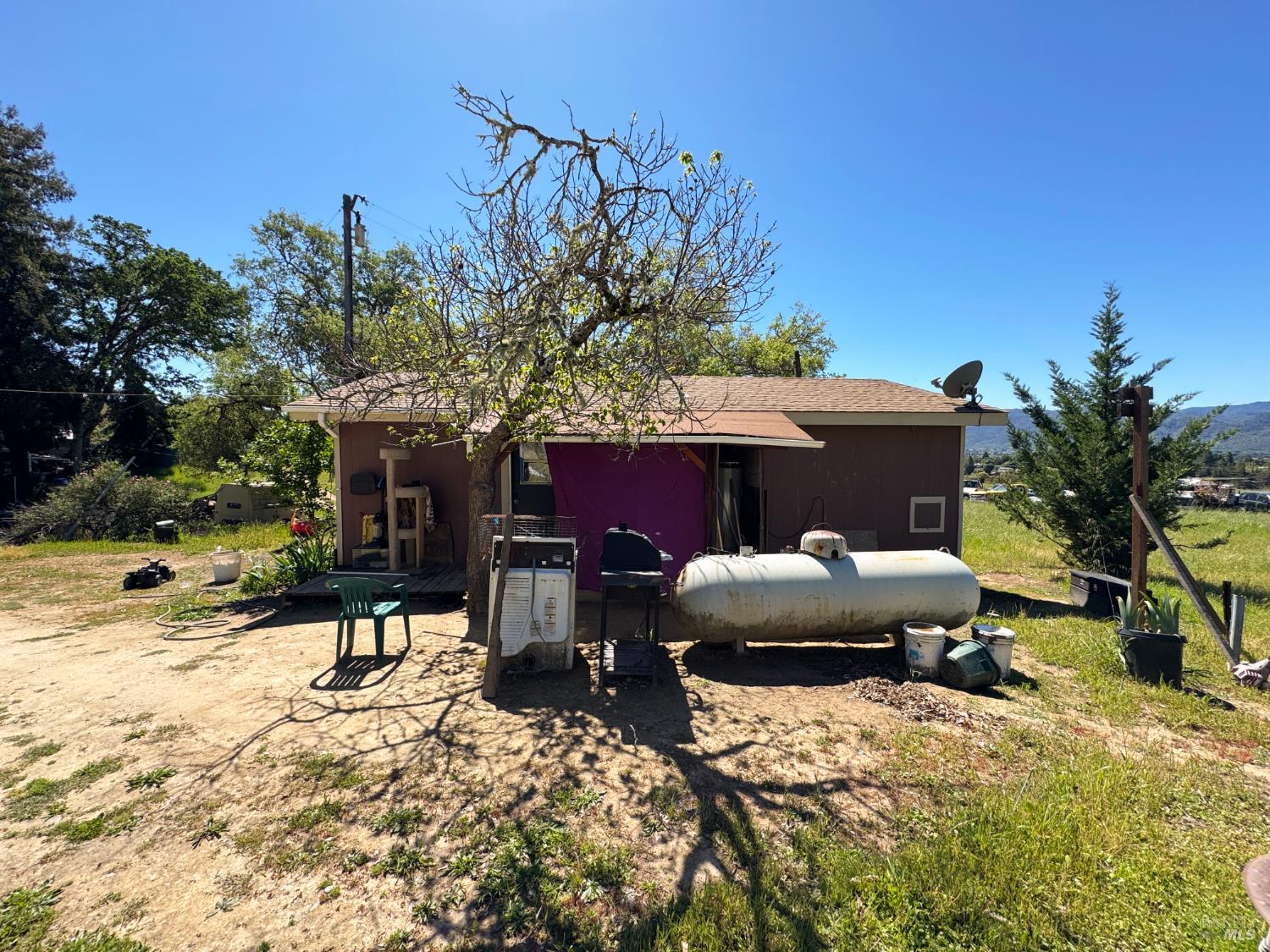 Detail Gallery Image 73 of 78 For 4400 Lake Ridge Dr, Ukiah,  CA 95482 - 3 Beds | 2 Baths