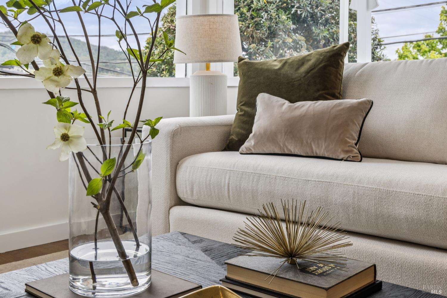 Detail Gallery Image 7 of 48 For 248 Sausalito St, Corte Madera,  CA 94925 - 4 Beds | 3 Baths