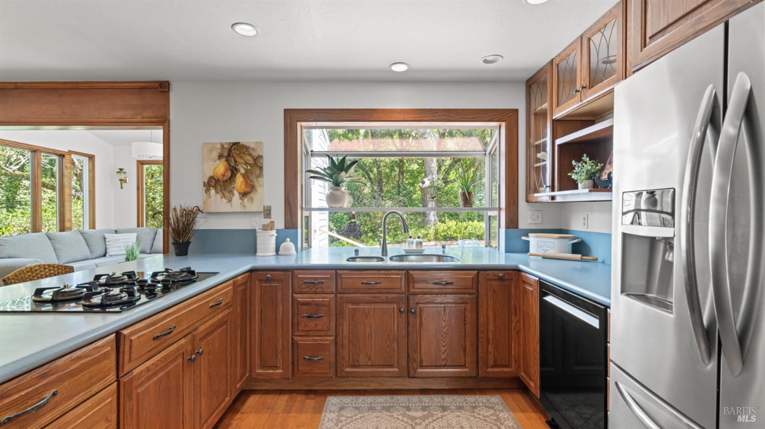 Detail Gallery Image 32 of 68 For 8099 Yule Tree Ln, Sebastopol,  CA 95472 - 5 Beds | 3/1 Baths