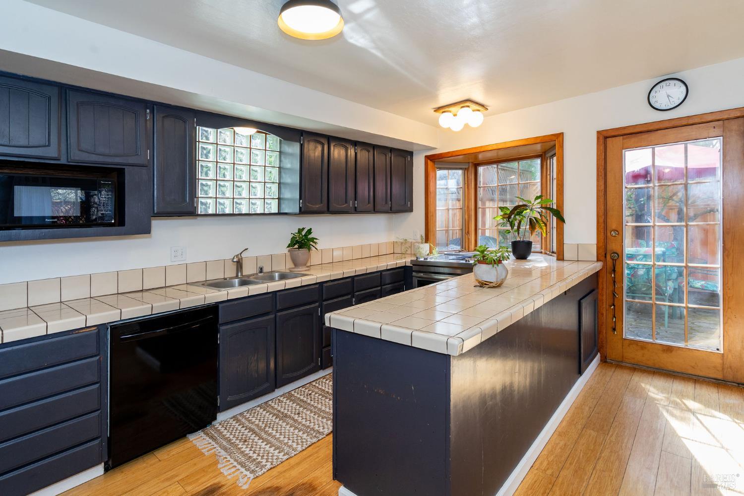 2300 Avenida De Las Brisas Street photo 3