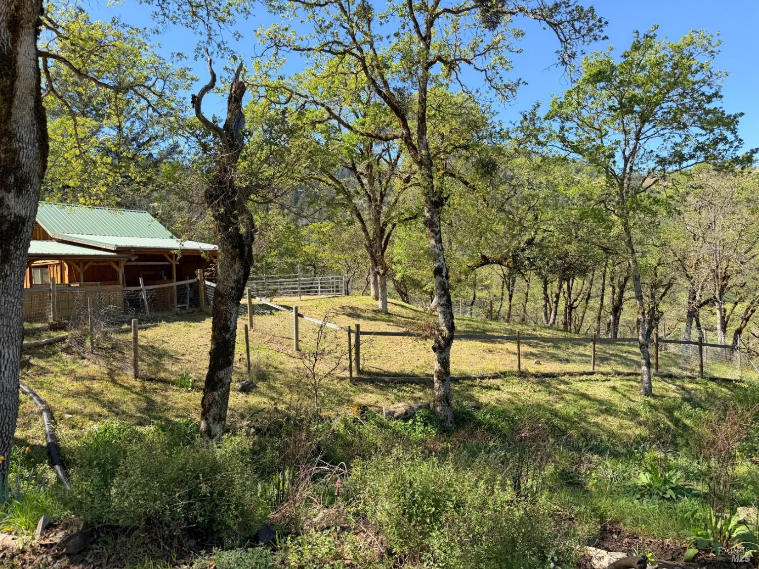 Detail Gallery Image 19 of 57 For 2501 Main Ranch Rd, Redwood Valley,  CA 95470 - 2 Beds | 1 Baths