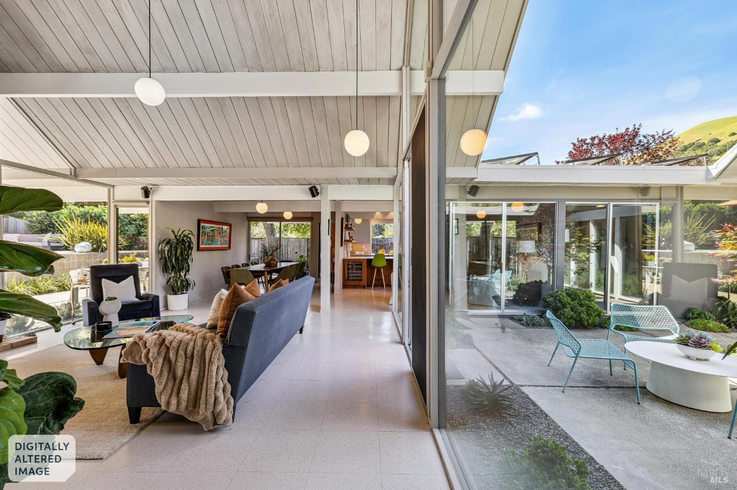 Detail Gallery Image 4 of 51 For 1349 Idylberry Rd, San Rafael,  CA 94903 - 5 Beds | 2 Baths