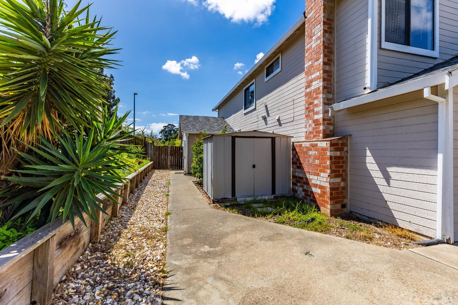 Detail Gallery Image 60 of 70 For 391 Valley Oak Ln, Vallejo,  CA 94591 - 4 Beds | 3 Baths